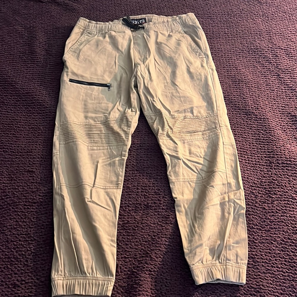 Men’s Khaki Jogger Pants